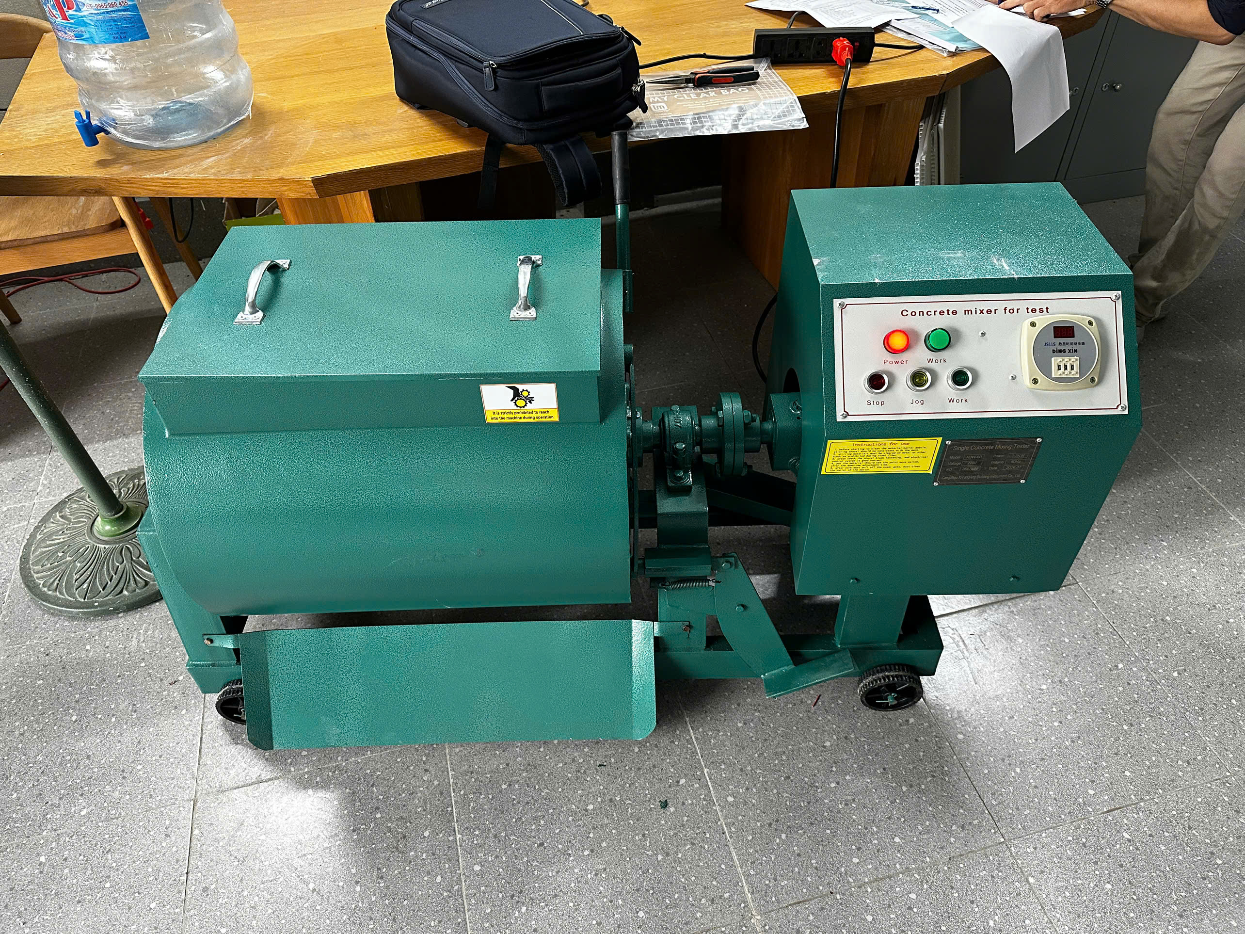 Máy trộn cưỡng bức bê tông 1 trục ngang Model: SJD-60 - Hình ảnh 2