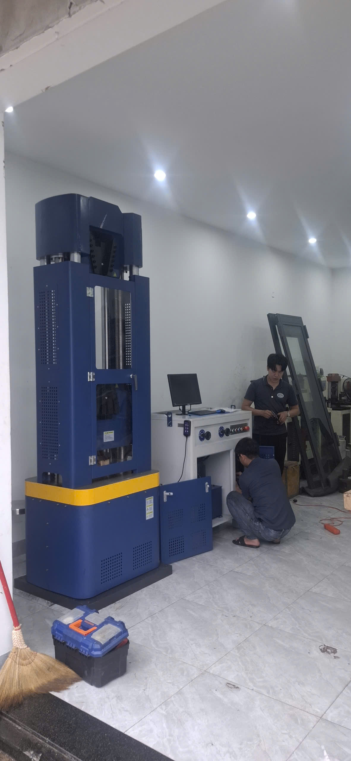 Máy kéo, nén cáp, thép vạn năng 100KN kết nối máy tính PC, điều khiển bằng van thuỷ lực (Bản cao cấp, ngàm kẹp dài, công suất động cơ lớn) Model: WAH-1000BG Nhãn hiệu: Beijing - Hình ảnh 3